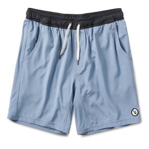 Men's Vuori Kore Short in Cloud